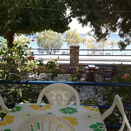 Holiday Tolofona Beach Eratiní Ngoại thất bức ảnh